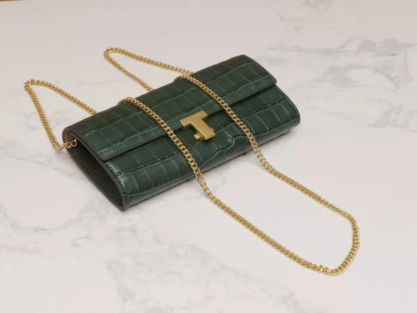 First Bag Ru TORY BURCH CHAIN WALLET 0119