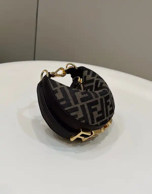 Firstbag Ru Fendi Nano Fendigraphy-16.5*14*5CM 0126