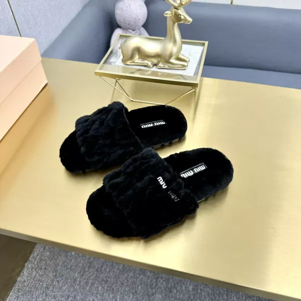 Firstbag Ru MIU MIU SLIPPERS 0121