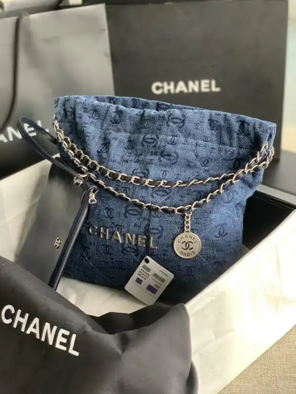 Firstbag Ru CHANEL 22 SMALL HANDBAG 0122