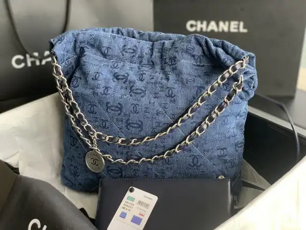 Firstbag Ru CHANEL 22 SMALL HANDBAG 0122