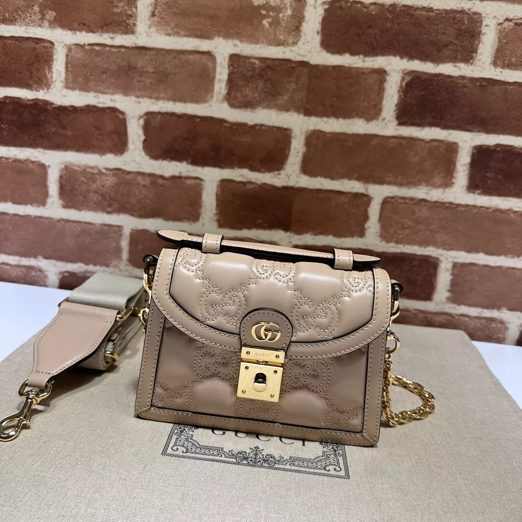 GUCCI GG MATELASSÉ SMALL TOP HANDLE BAG 0120