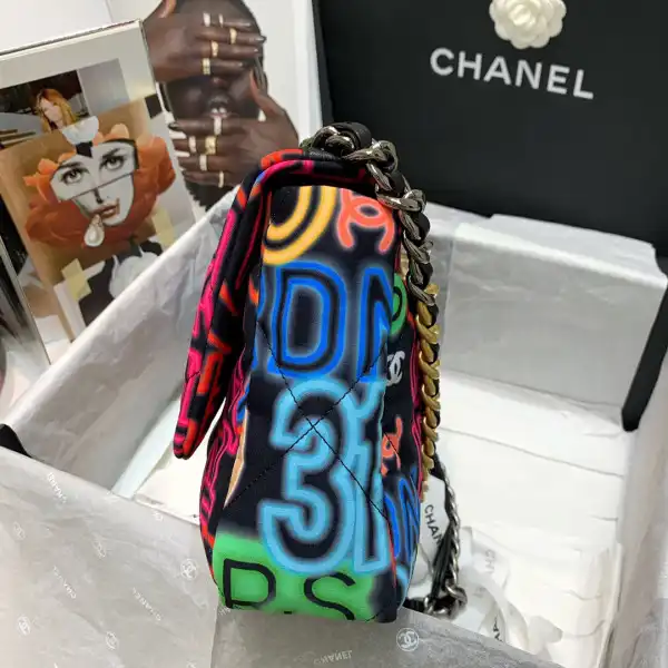 First Bag Ru CHANEL 19 FLAP BAG 0122