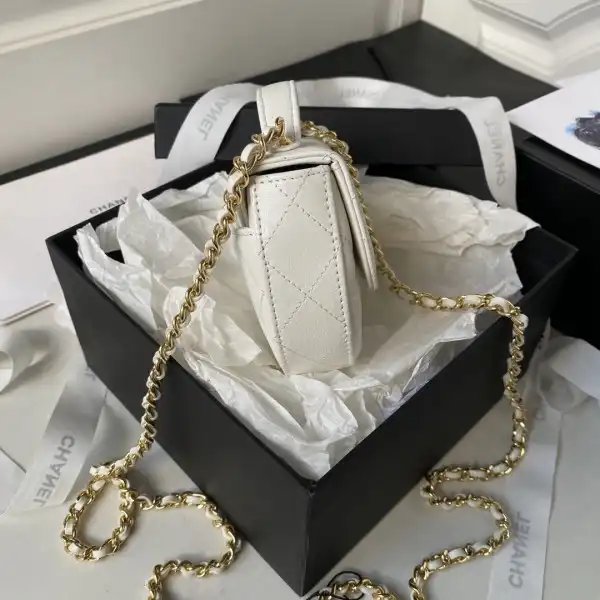 Firstbag Ru CHANEL CHANELUTCH WITH CHAIN 0122