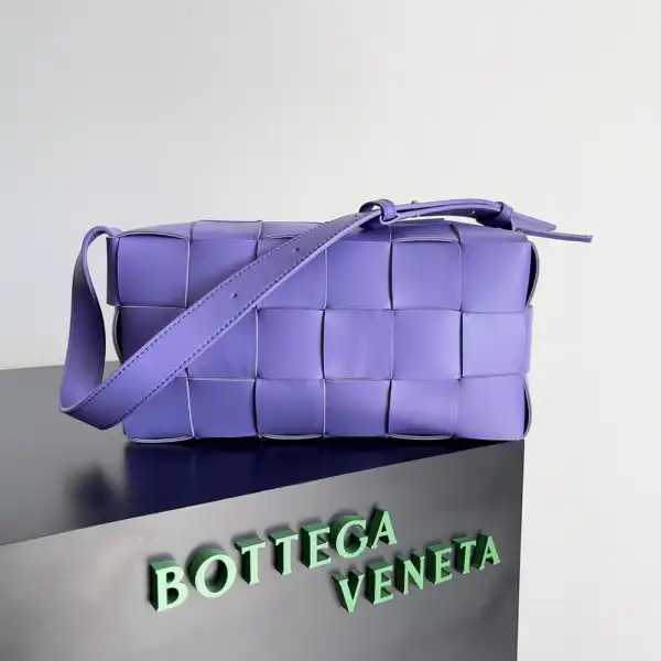 Firstbag Ru BOTTEGA VENETA BRICK CASSETTE 0124