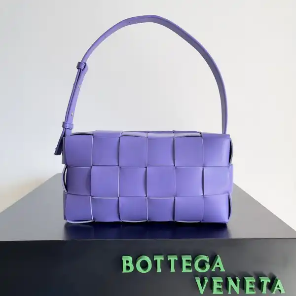 Firstbag Ru BOTTEGA VENETA BRICK CASSETTE 0124