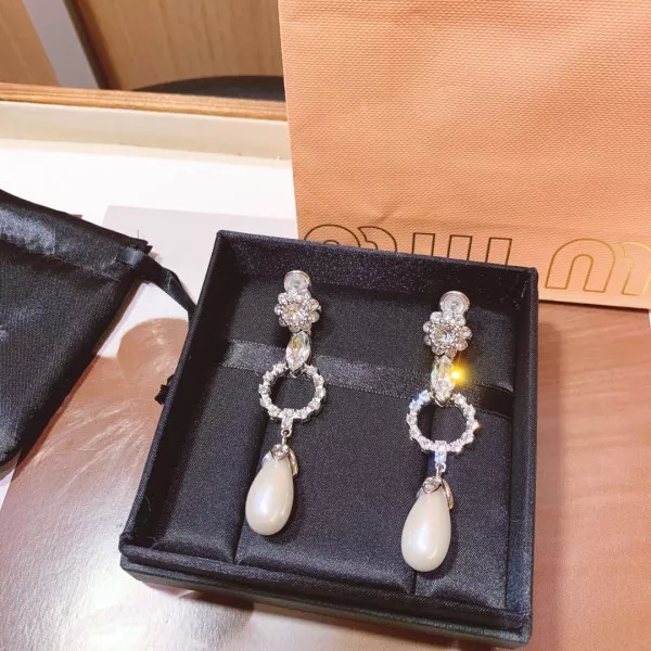 First Bag Ru MIU MIU EARRINGS 0121