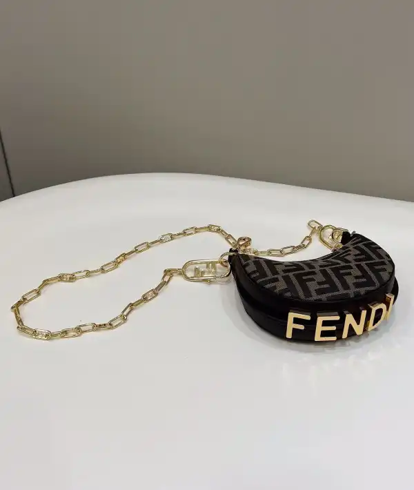 Firstbag Ru Fendi Nano Fendigraphy-16.5*14*5CM 0126