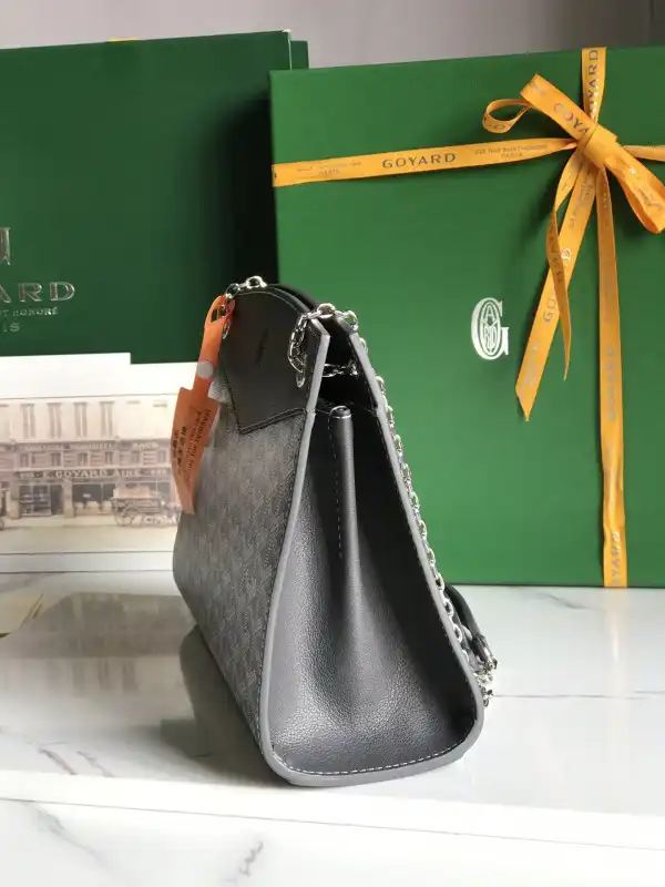 First Bag Ru GOYARD Rouette Structuré PM Bag 0125