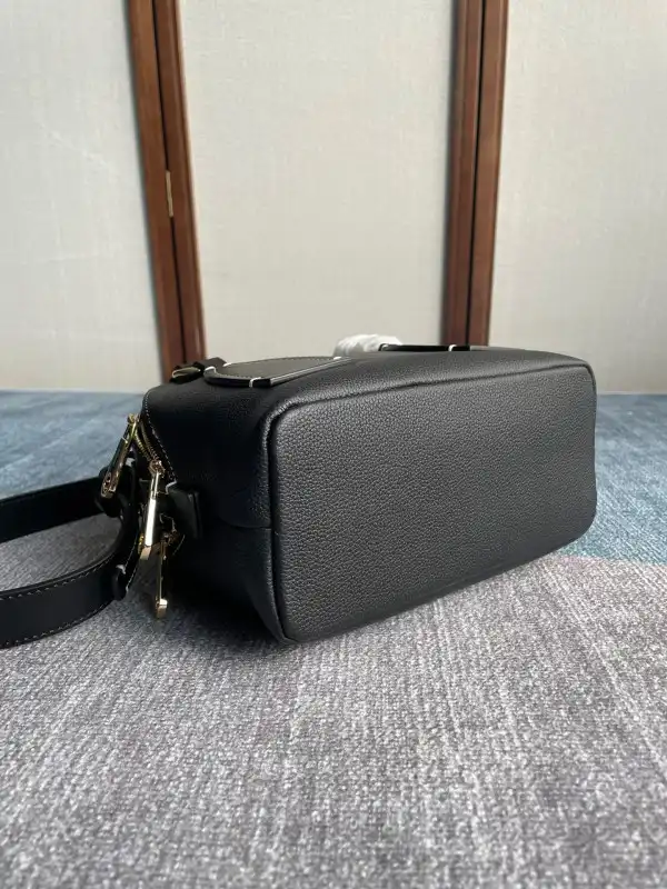 Firstbag Ru CHLOÉ SMALL DARIA BAG 0129