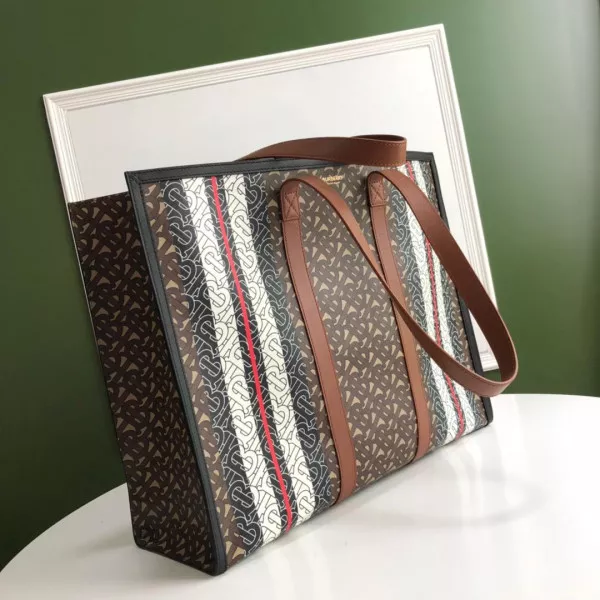 Firstbag Ru BURBERRY TMONOGRAM STRIPE PRINT E-CANVAS TOE BAG 0118