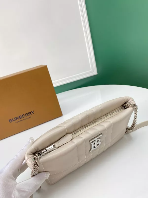 Firstbag Ru BURBERRY Small Quilted Lambskin Soft Lola Bag 0117