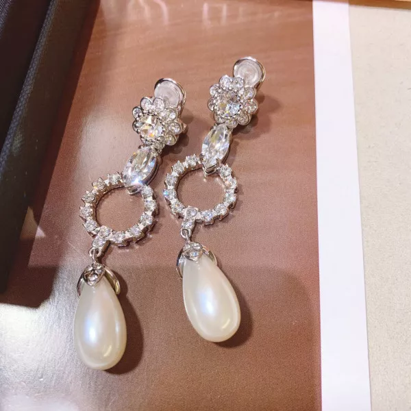 First Bag Ru MIU MIU EARRINGS 0121