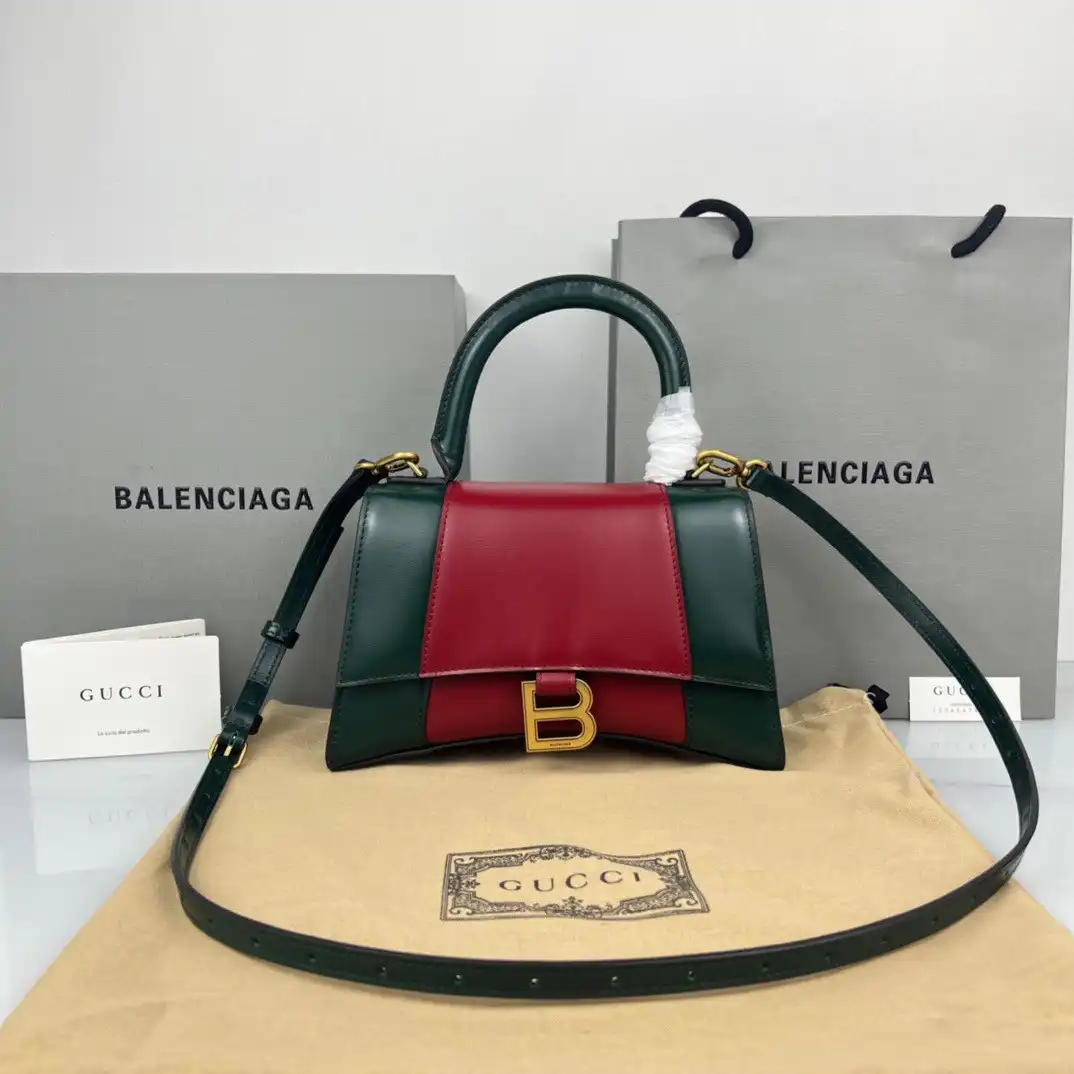 BALENCIAGA HOURGLASS 0203