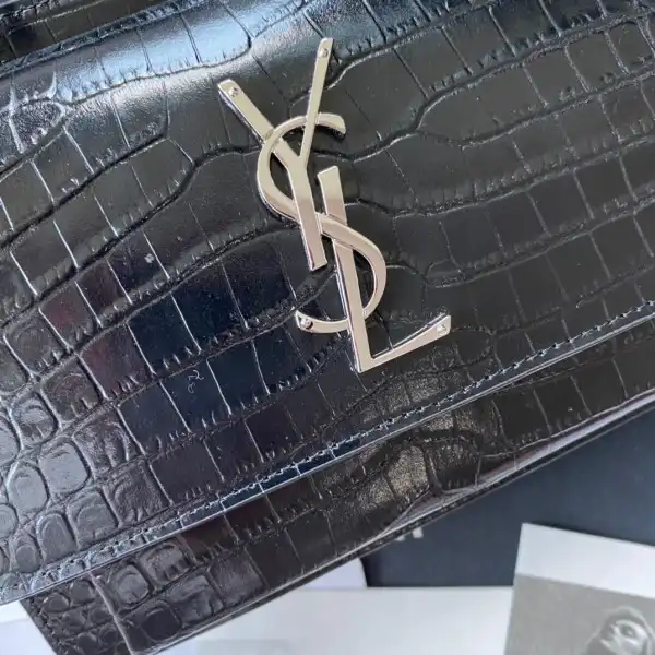 Firstbag Ru YSL SUNSET IN CROCODILE-EMBOSSED SHINY LEATHER 0202