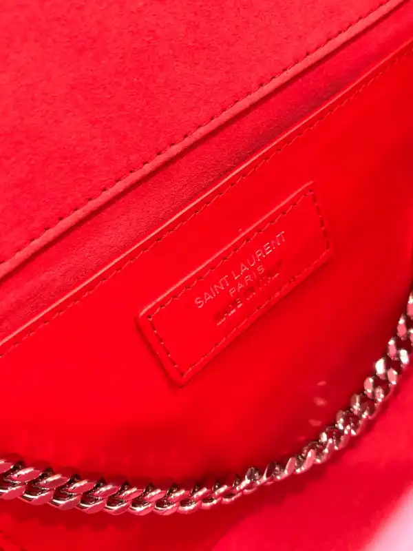 First Bag Ru YSL KATE MEDIUM 0202