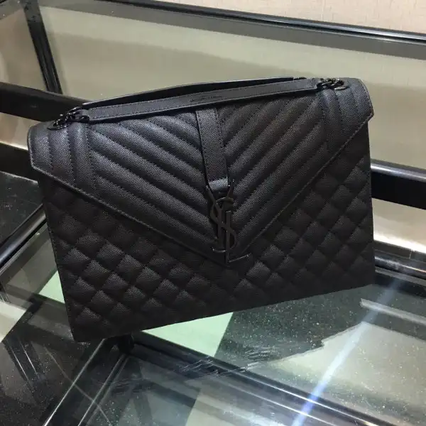 First Bag Ru YSL ENVELOPE LARGE BAG 0202